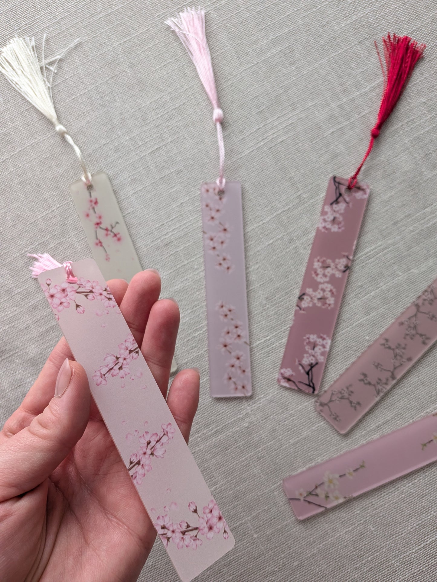 Acryl Lesezeichen mit Quaste – 2er Set | Zartes Blüten Design | Planner & Bibel Zubehör
