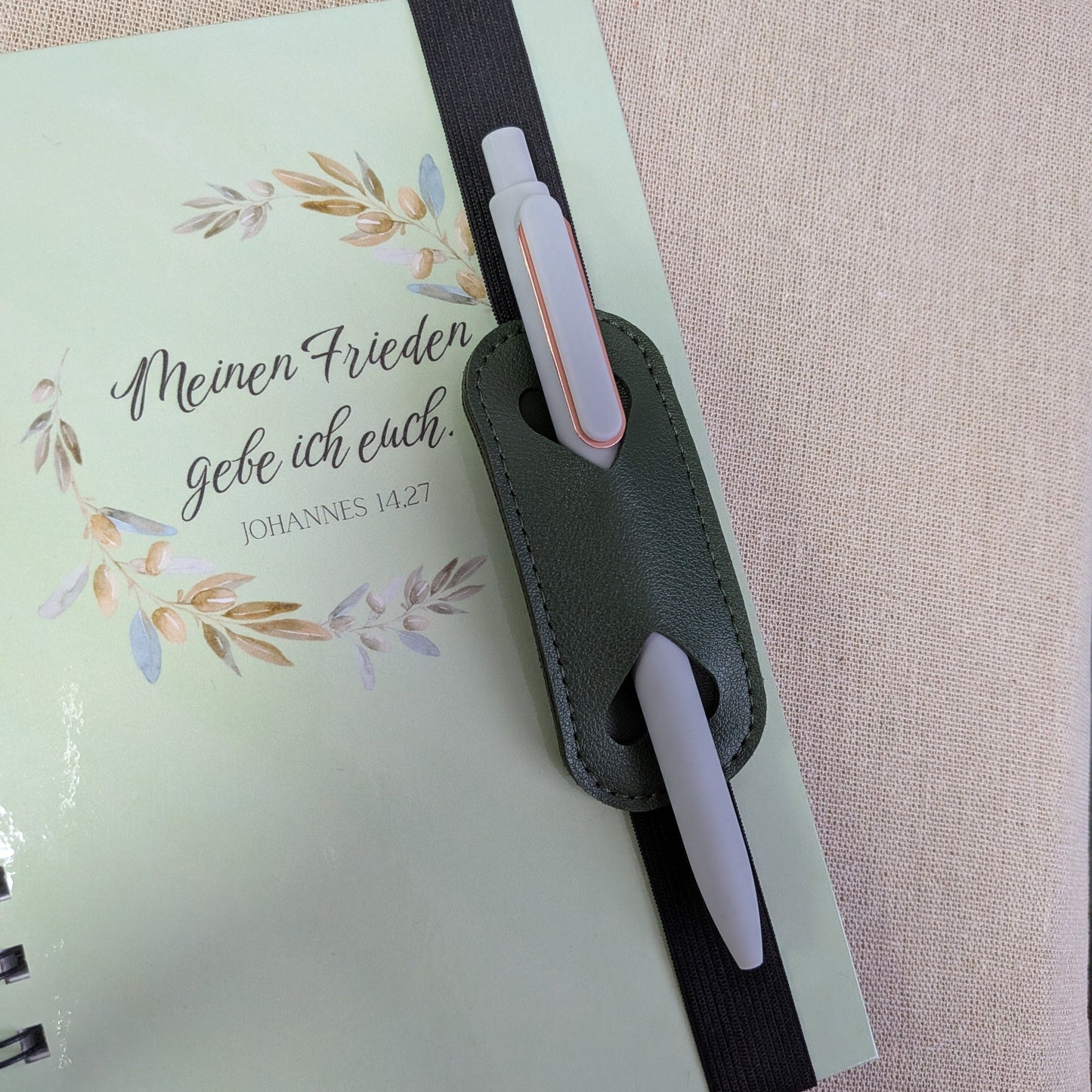 Stifthalter für Notizbuch A5 – mit Gummiband | Herz Design | Planner Zubehör