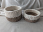 Gehäkelte Körbchen 2er Set – mit Holzboden | Beige & Creme | Handgemacht